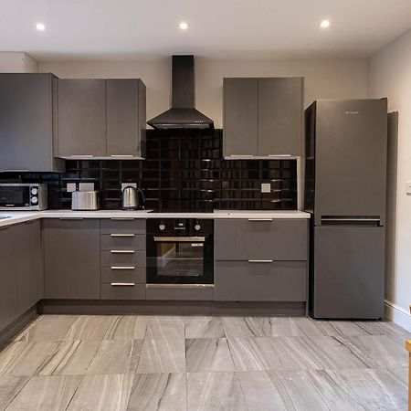Camden Apartments Next To Market And Tube Station Лондон Екстериор снимка